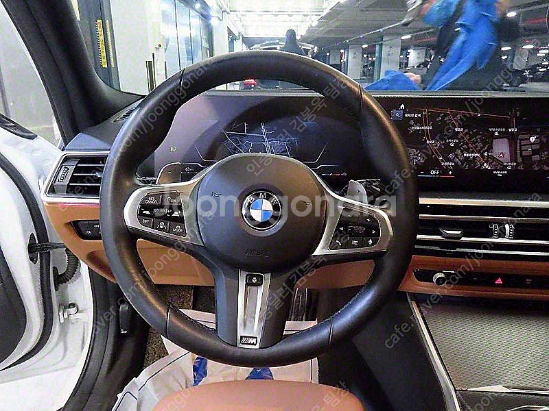 BMW 3시리즈 중고 BMW 중고 BMW 3시리즈 중고차 할부가능 2024년식 18,270km 320i M 스포츠 ...--9